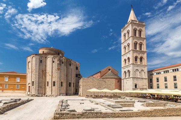 RESTORE HISTORICAL BUILDINGS